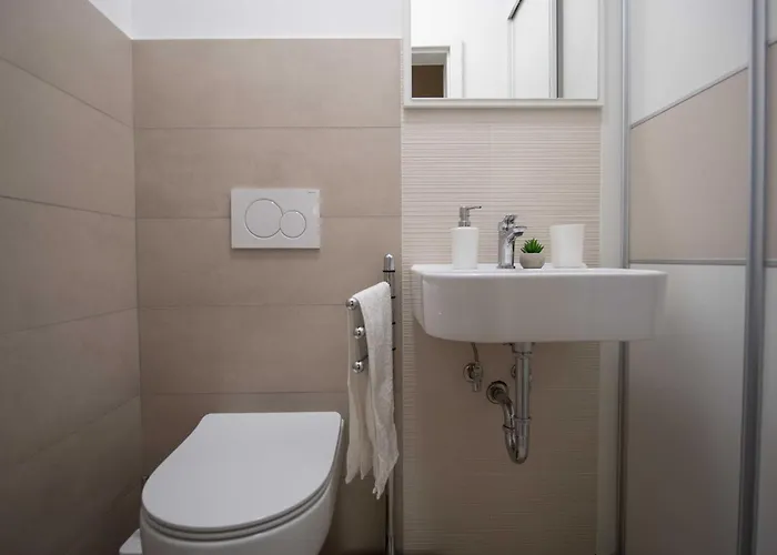 Sanja - Two Bedroom With Terrace And Sea View Apartman Abbázia