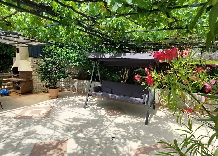 Apartman Sanja - Two Bedroom With Terrace And Sea View