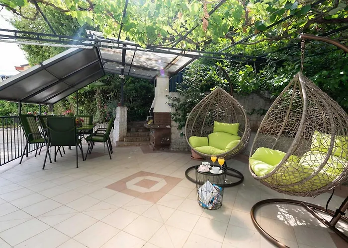 Appartement Sanja - Two Bedroom With Terrace And Sea View Opatija